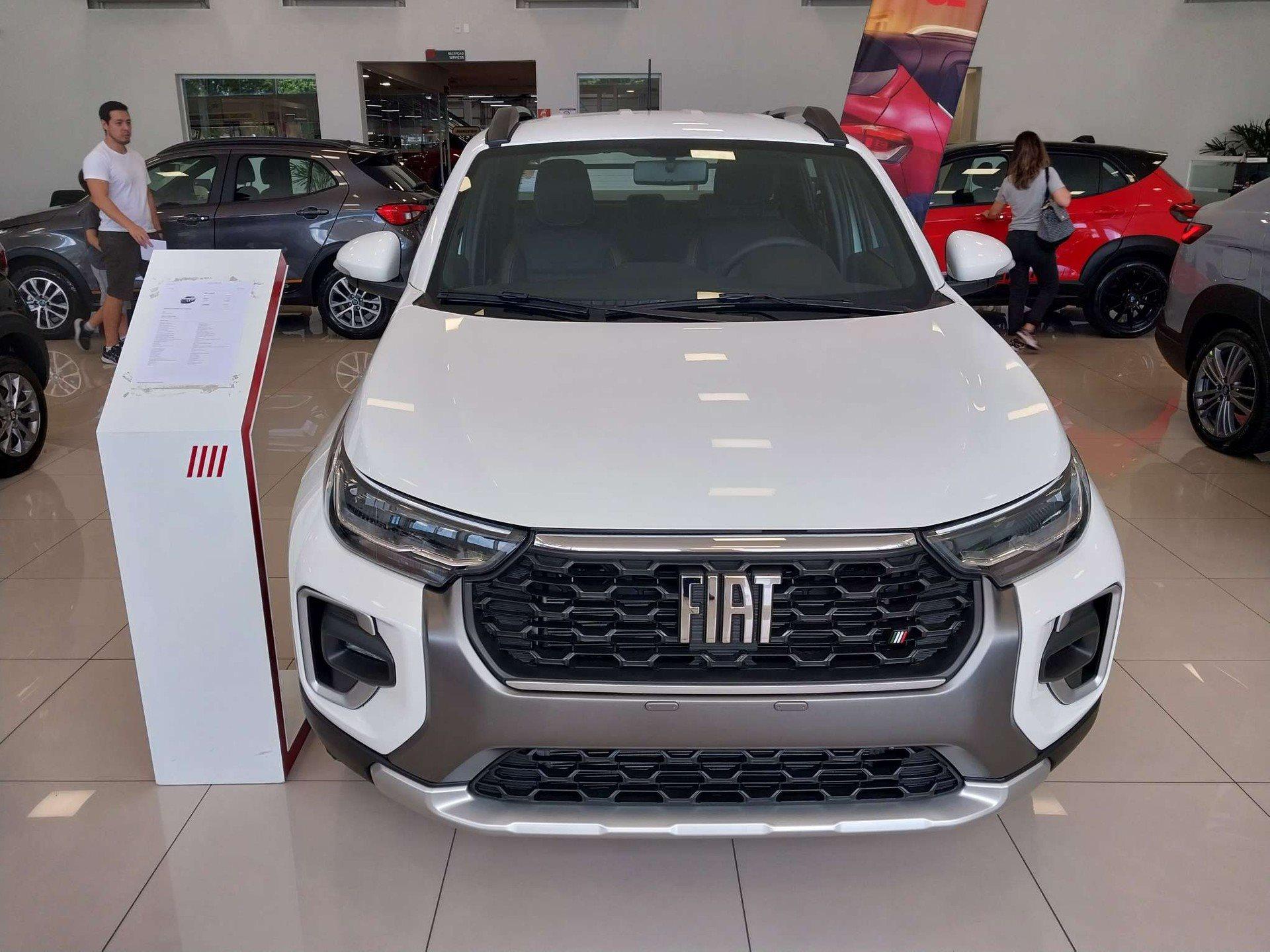 Fiat Strada Volcano CVT 2024