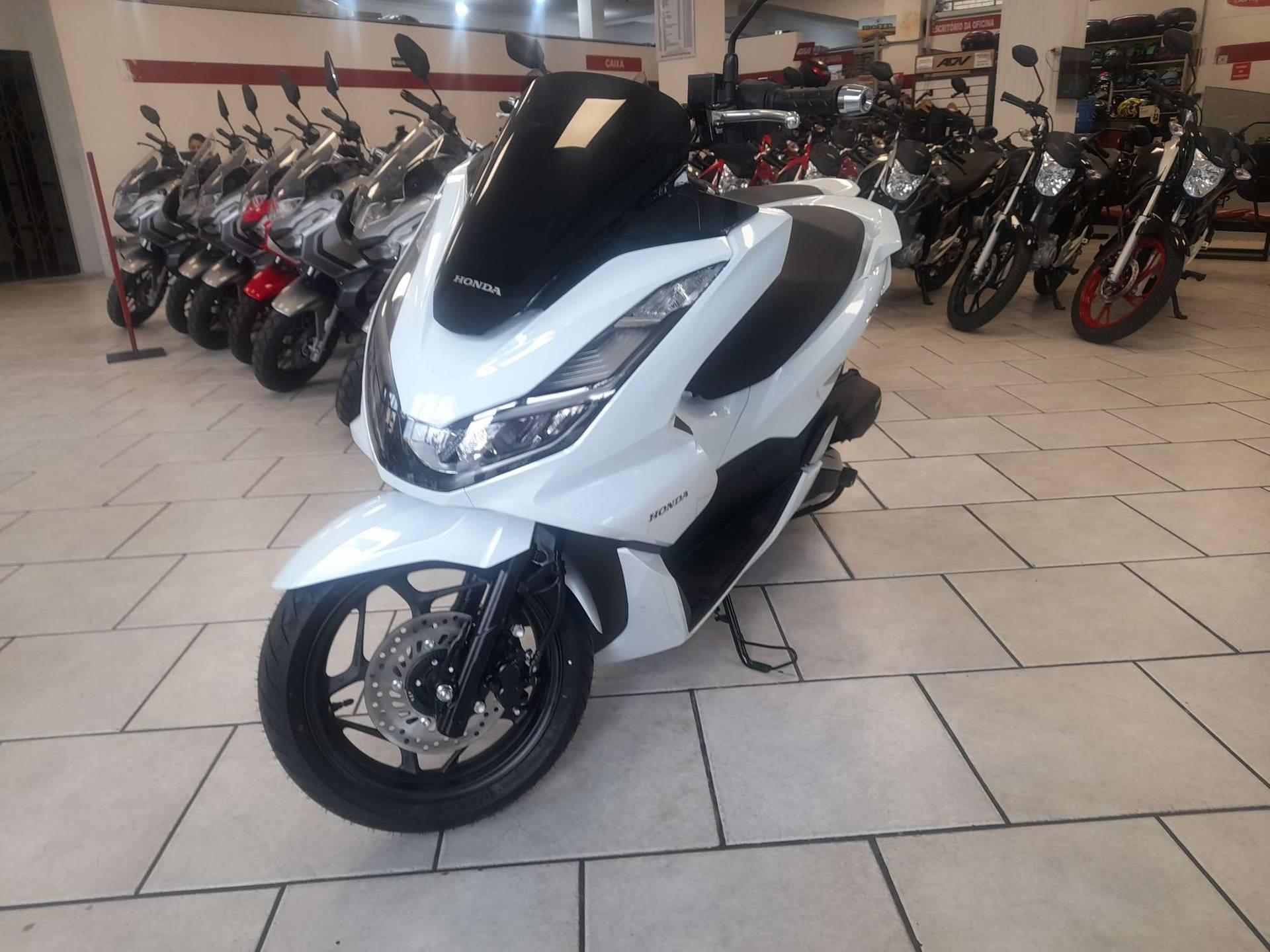 Honda PCX 2024