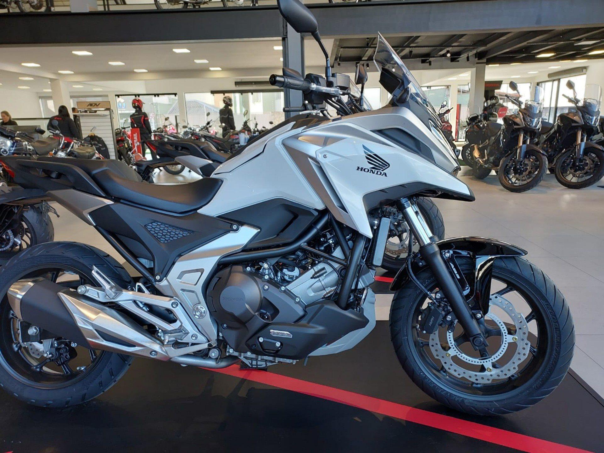 Honda NC 750X 2024