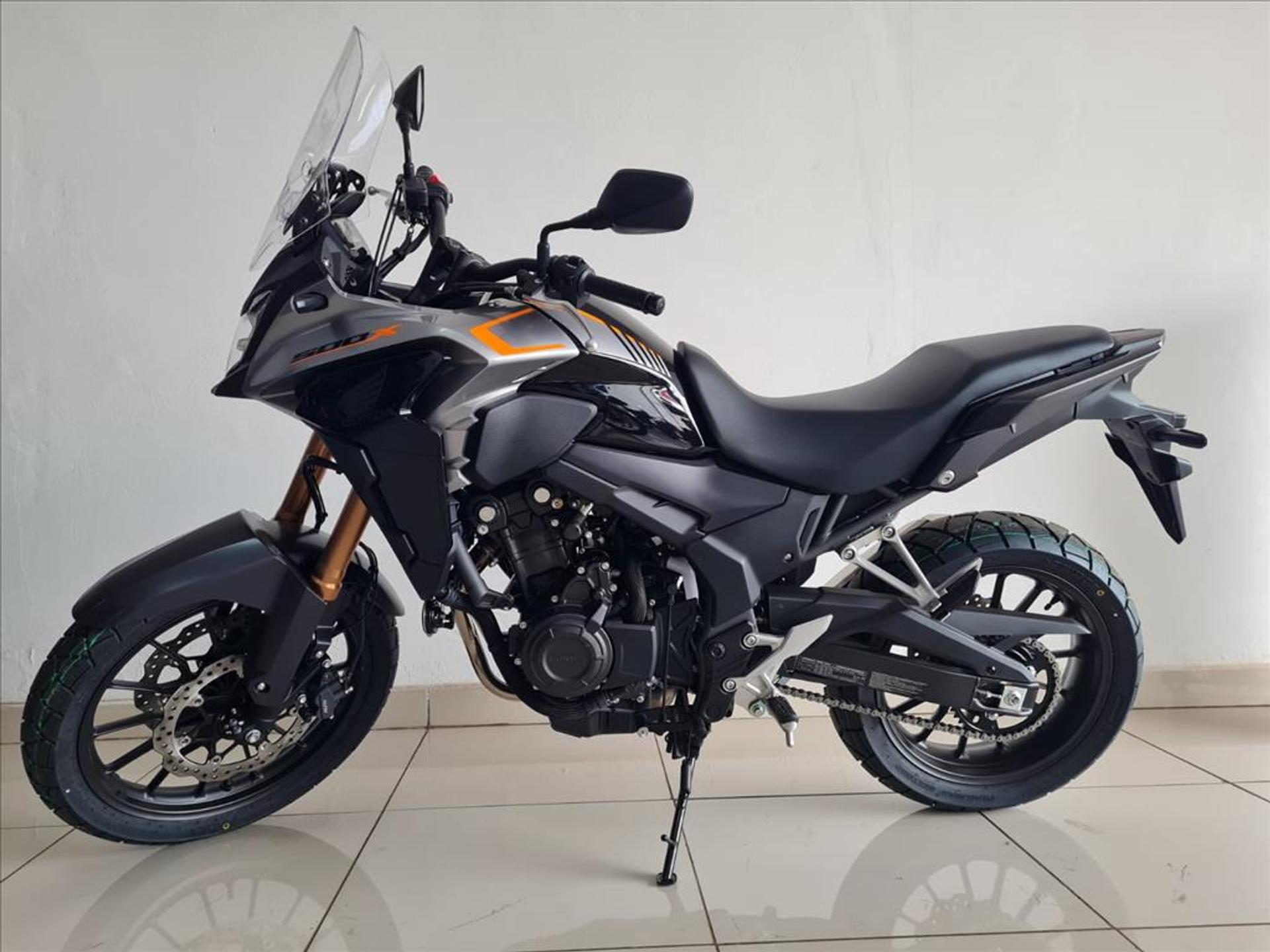 Honda CB 500X 2024