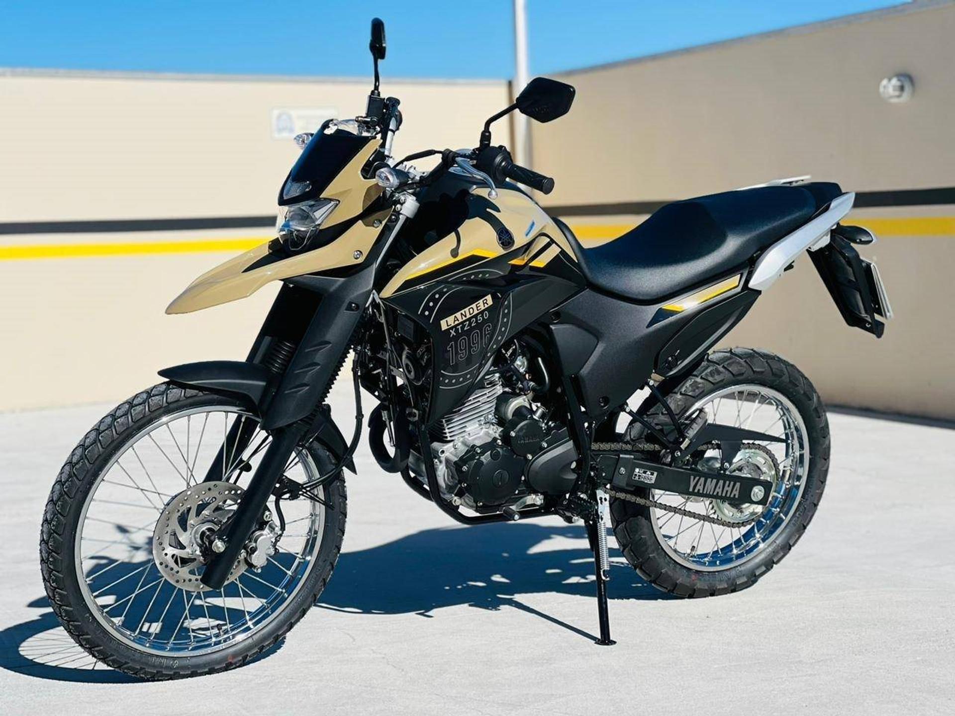 Yamaha XTZ 250 Lander 2024