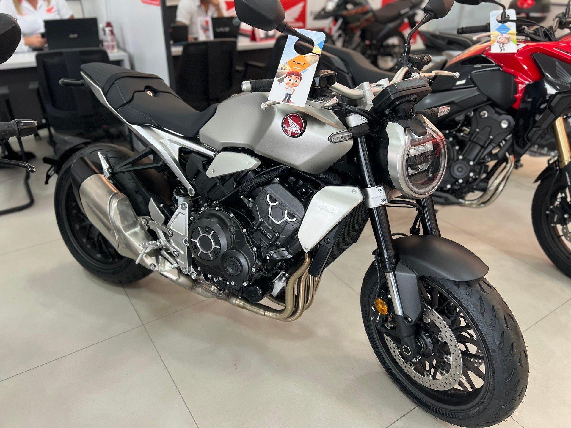 Honda CB 1000R 2024