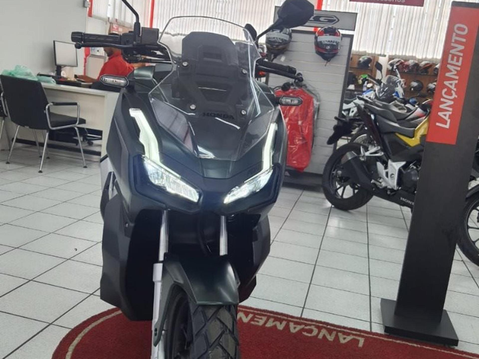 Honda ADV 2024