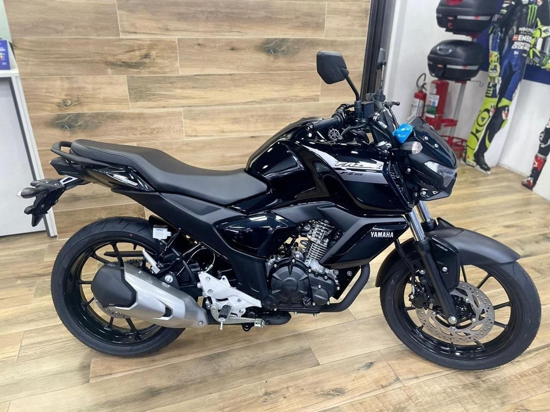 Yamaha Fazer FZ15 2024