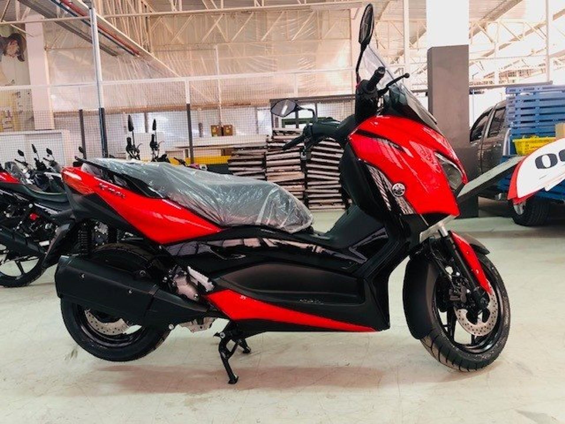 Yamaha Xmax 2024