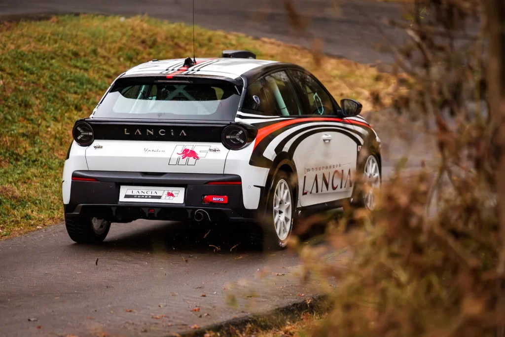 Novo Lancia Ypsilon Rally4 HF em Balocco