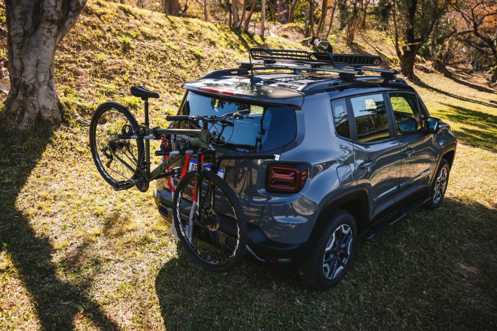 Suporte fixo de bicicleta no Jeep Renegade 2025